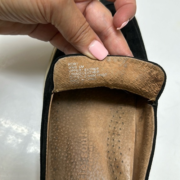 Gentle Souls by Kenneth Cole Rory Slip on Mule with Tassel Women's Sneaker - Picture 12 of 13